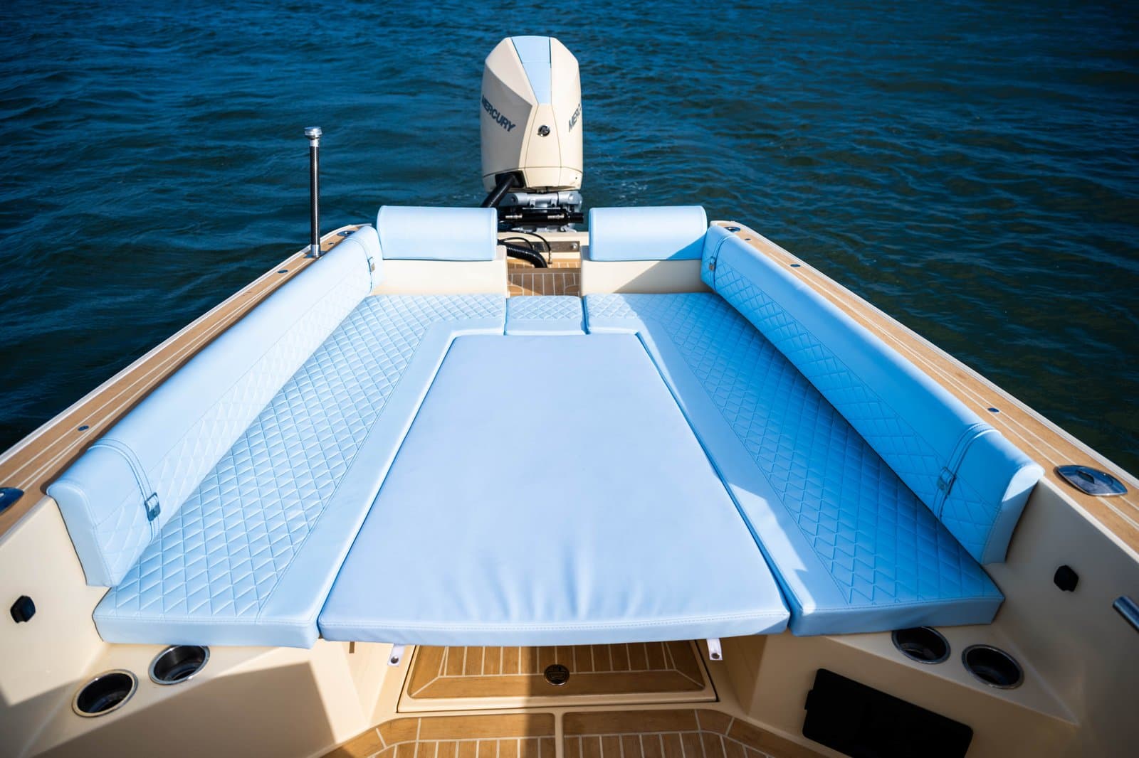 27' Picnic Boat photo 4