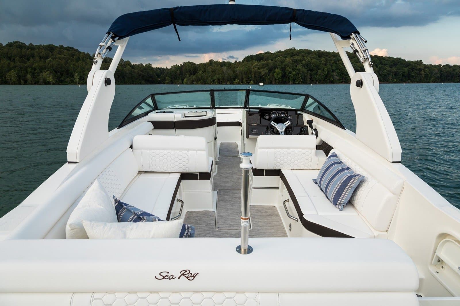 27' Sea Ray SDX photo 4