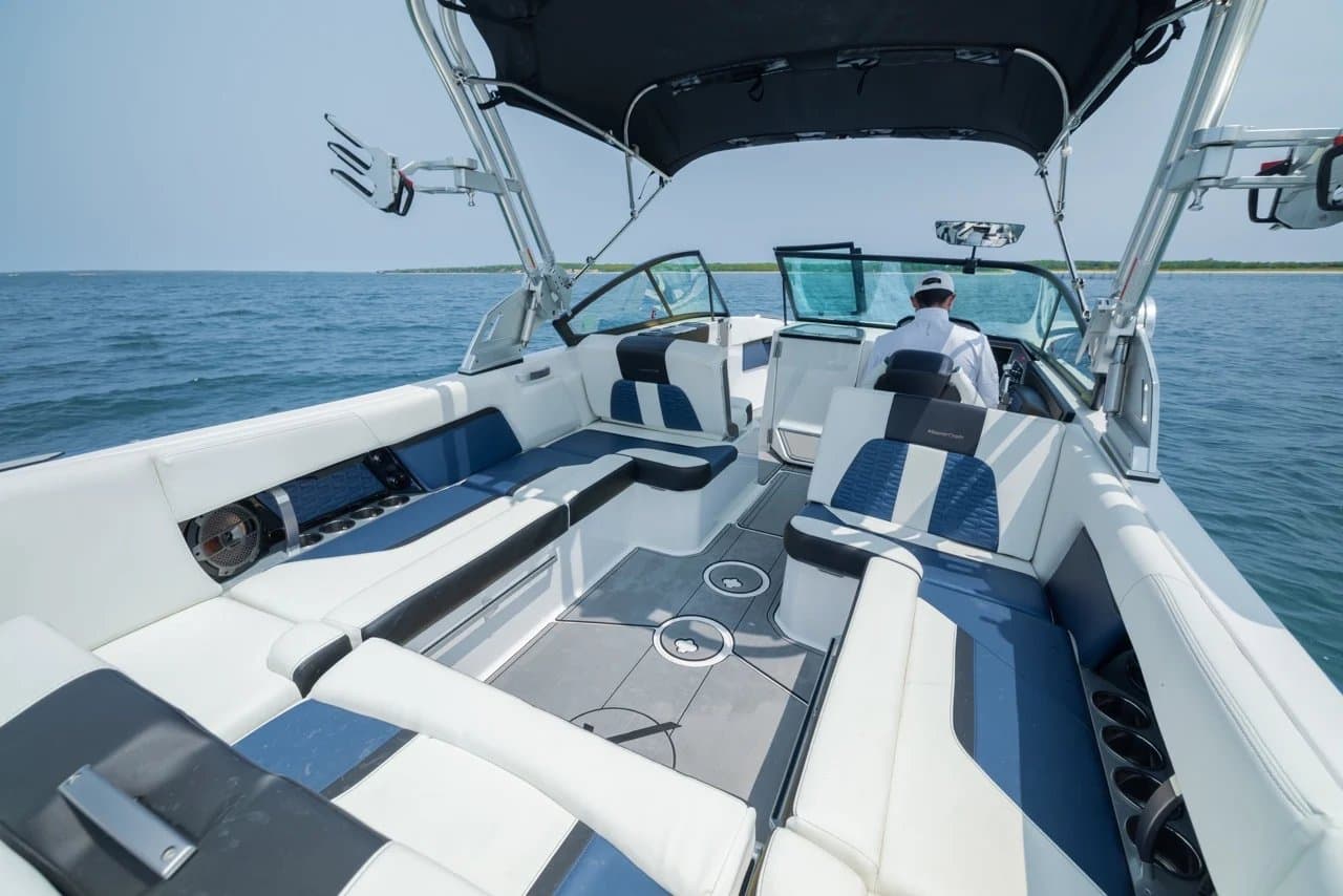 26' Mastercraft Watersports photo 3