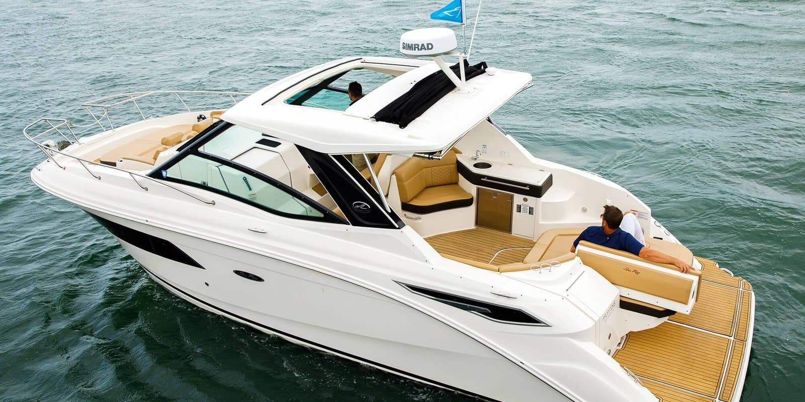 32' Sea Ray Sundancer photo 2