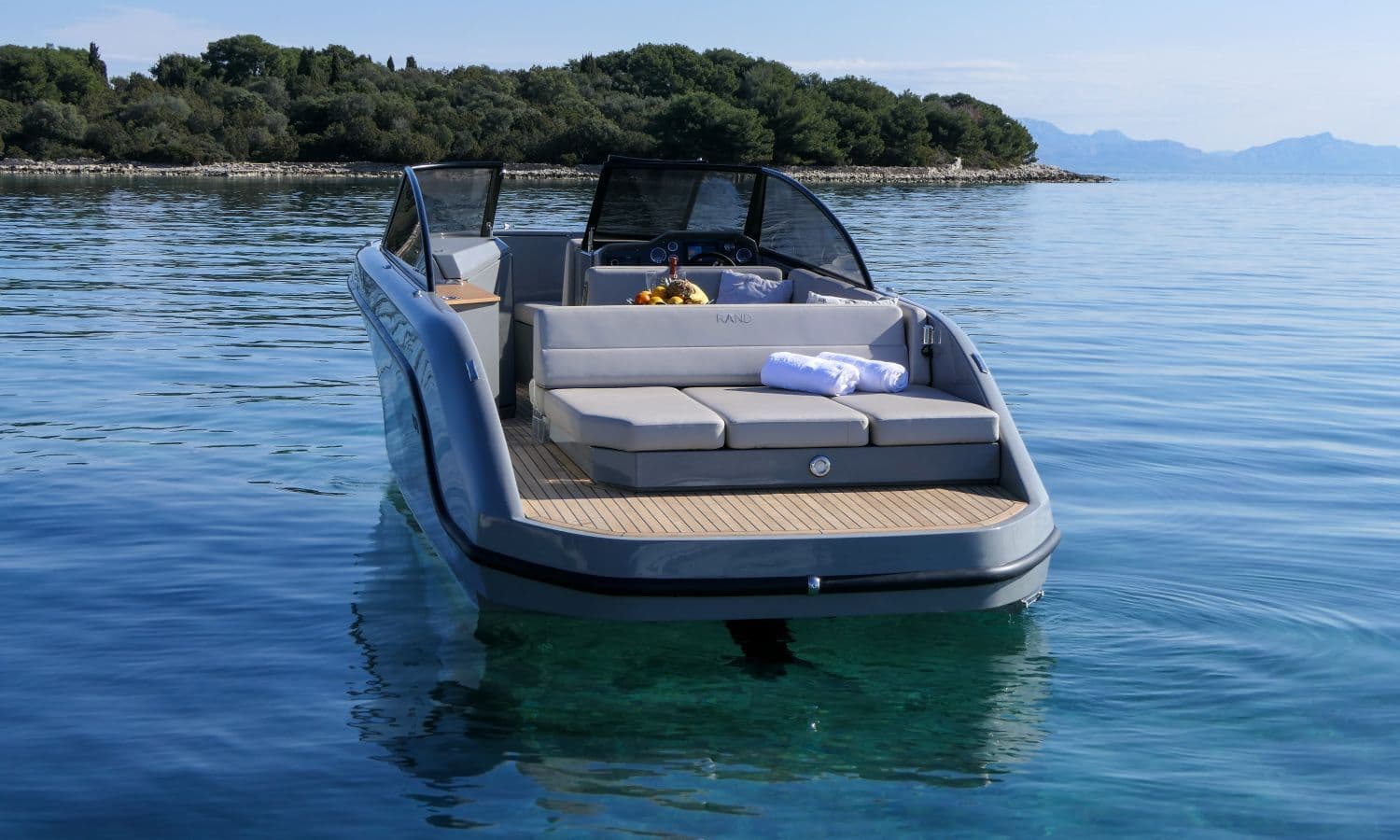 29' Rand Supreme photo 2